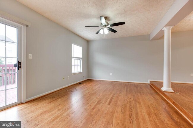Building Photo - 3318 Hibiscus Ct