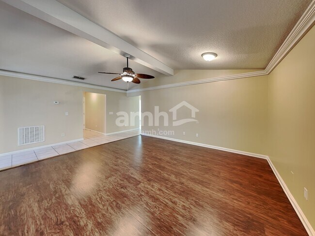 Building Photo - 7757 MacDougall Dr