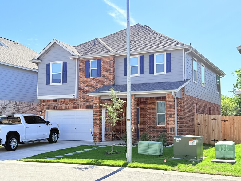 Building Photo - 604 Saint Cindys Way