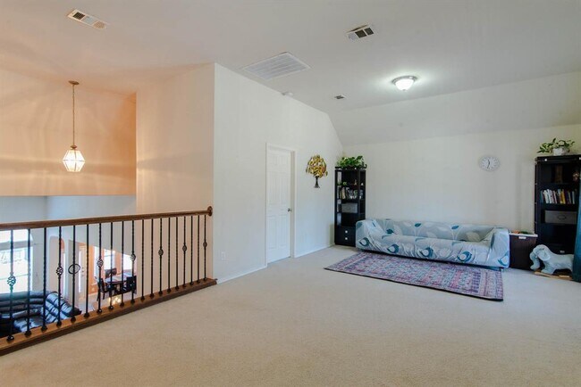 Building Photo - 8373 Brightside Ln