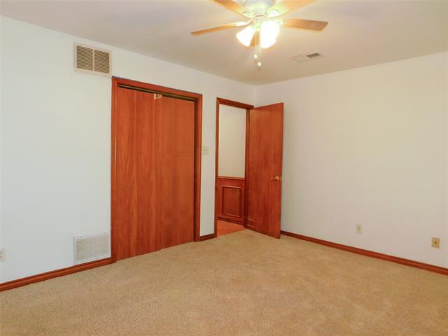 Building Photo - 110 Carolyn Ln