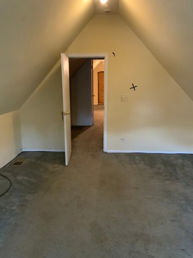 Building Photo - 1165 S Humphrey Ave