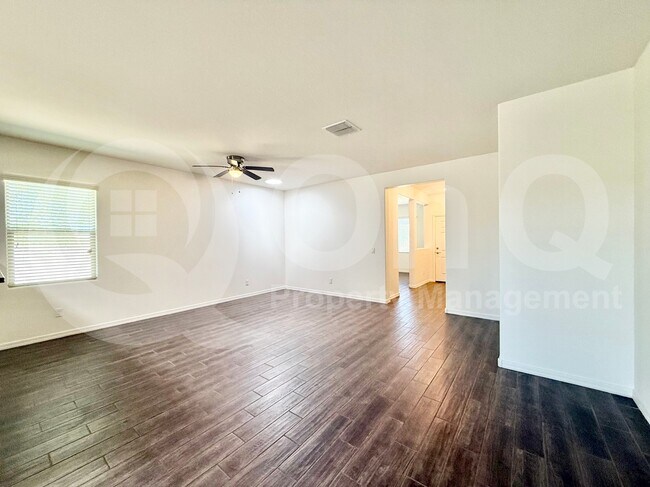 Building Photo - 22417 W Loma Linda Blvd
