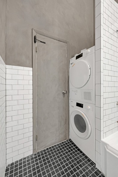 Building Photo - 78 Grand St