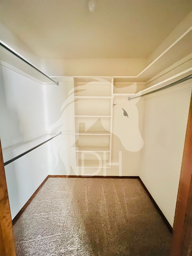 Building Photo - **Charming 2-Bedroom Condo in Enid, OK!**