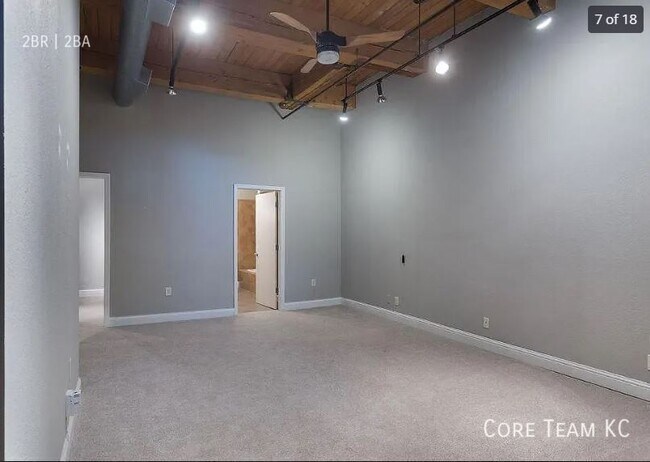 Building Photo - 609 Central-1102