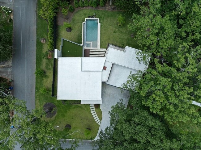 Building Photo - 3566 Cantrell Rd NE