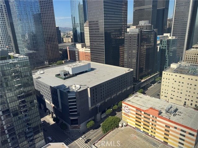 Building Photo - 801 S Grand Ave