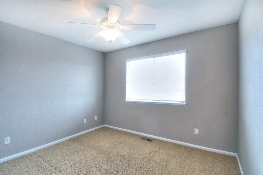 Building Photo - 9702 Beryl Dr