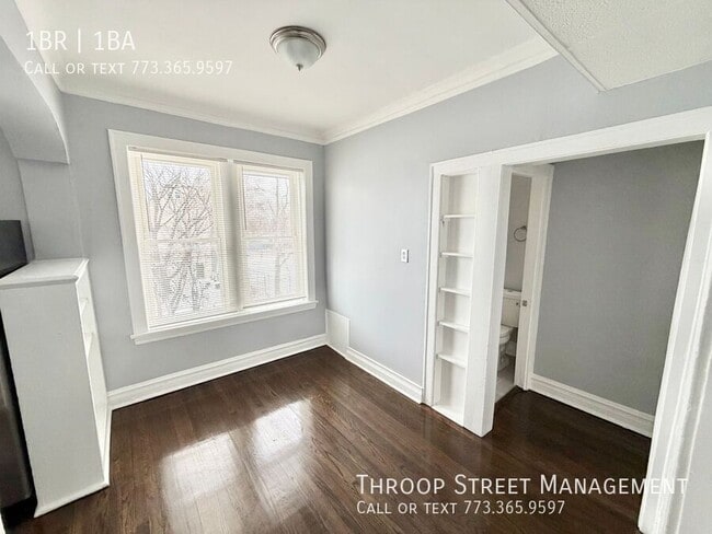 Building Photo - 1619 S Komensky Ave