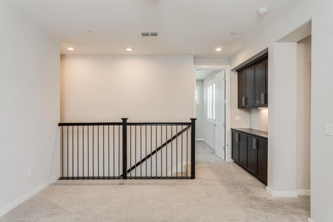 Building Photo - 3–4 Bedroom Solar Home in Rocklin – Office + Loft | Available Now
