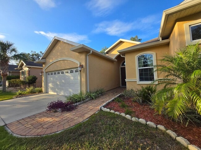 Building Photo - 5/3.5 Willow Oak Plantation