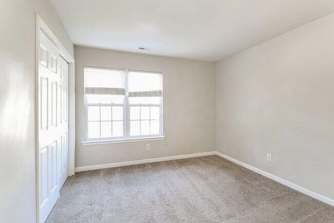 Building Photo - 6504 Wild Orchid Ct