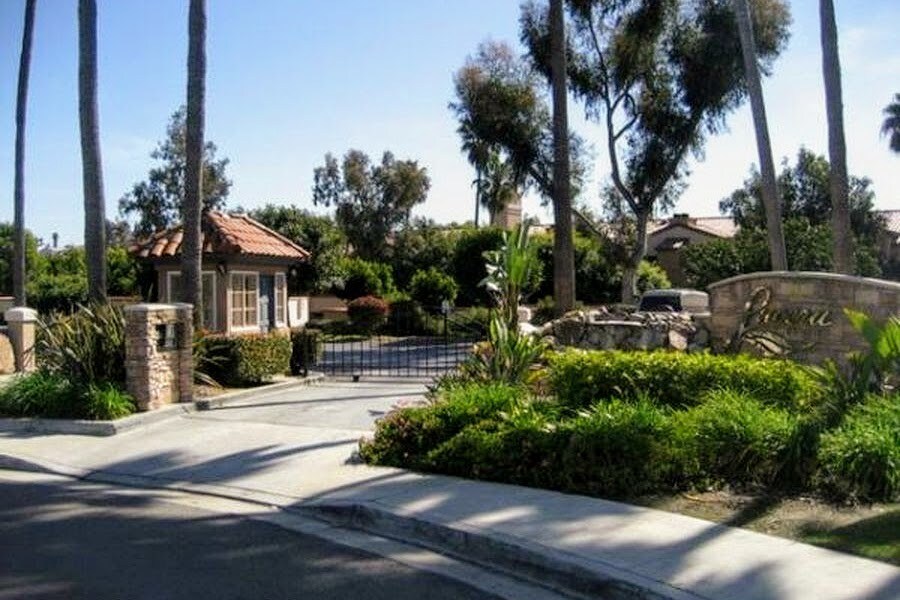 Building Photo - 7120 Shoreline Dr