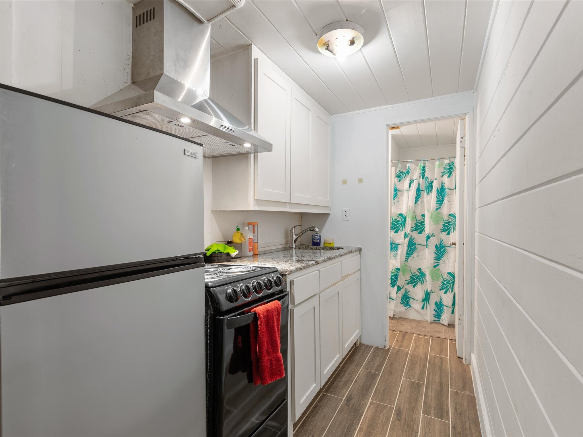 Building Photo - 4201 Anita Ave