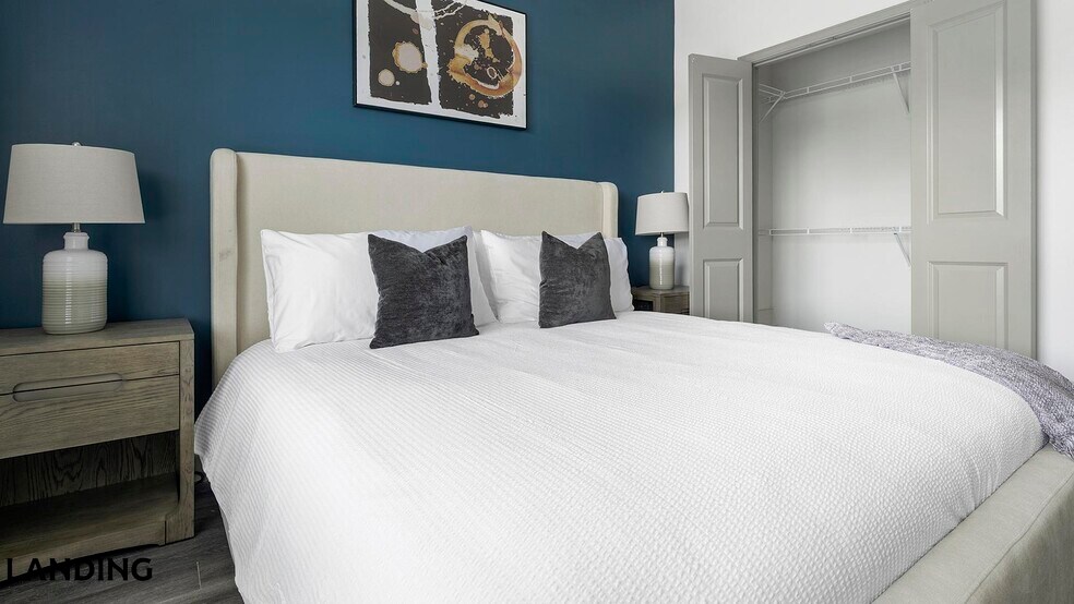 Building Photo - 11010 Northlake Landing Dr