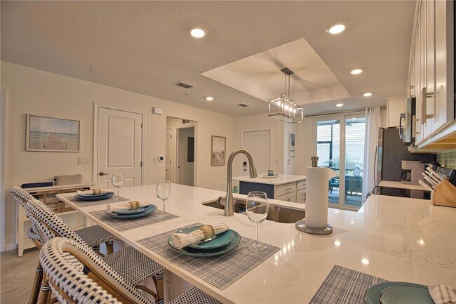 Building Photo - 12470 Wellen Golf St