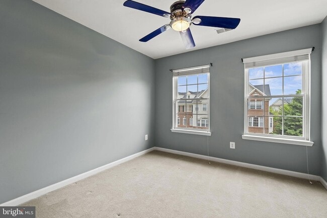 Building Photo - 1208 Cambria Terrace NE