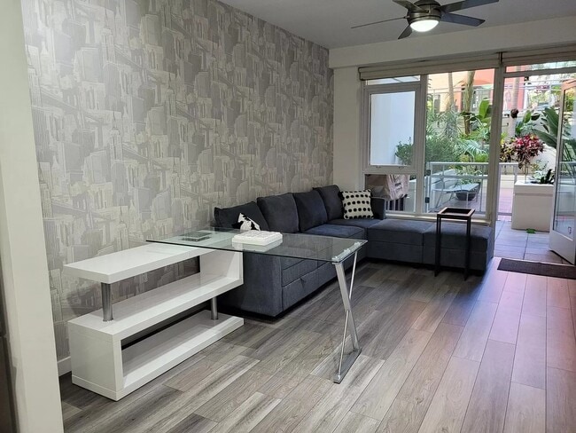 Building Photo - 1431 Pacific Hwy