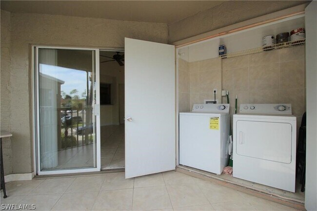 Building Photo - 194 Santa Clara Dr