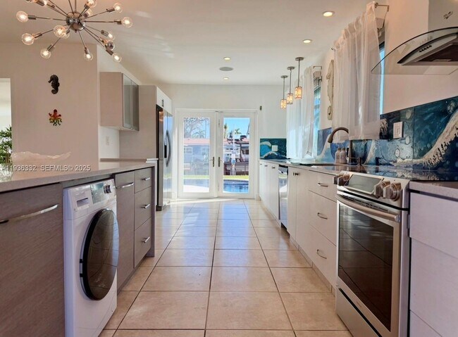 Building Photo - 806 Argonaut Is