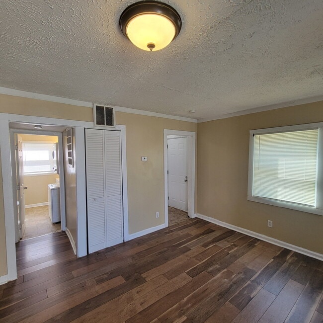 Building Photo - Brightwood 2BR House w/Storage Shed!