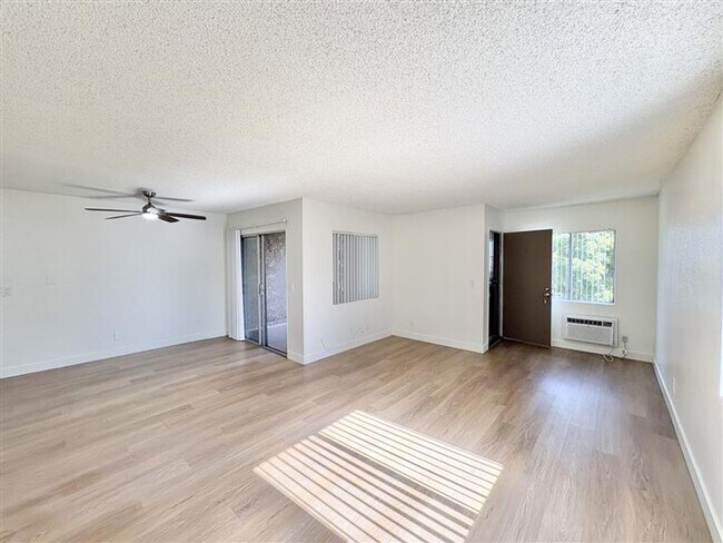 Building Photo - 7531 Baylor Dr