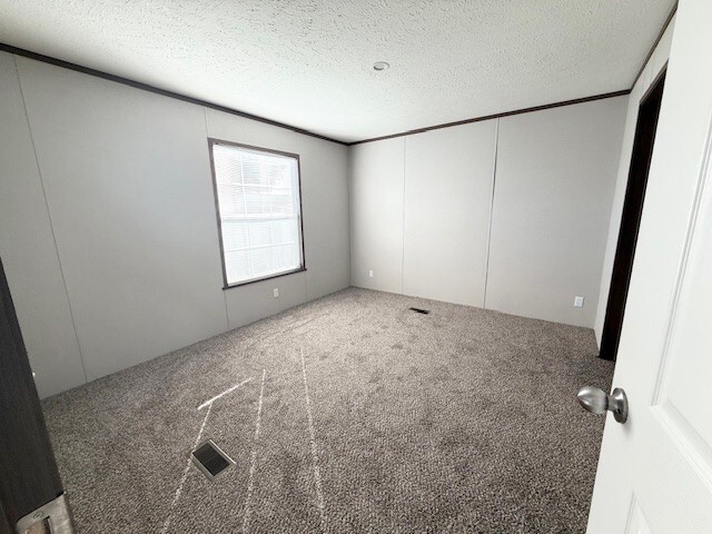 Building Photo - 46000 Geddes Rd