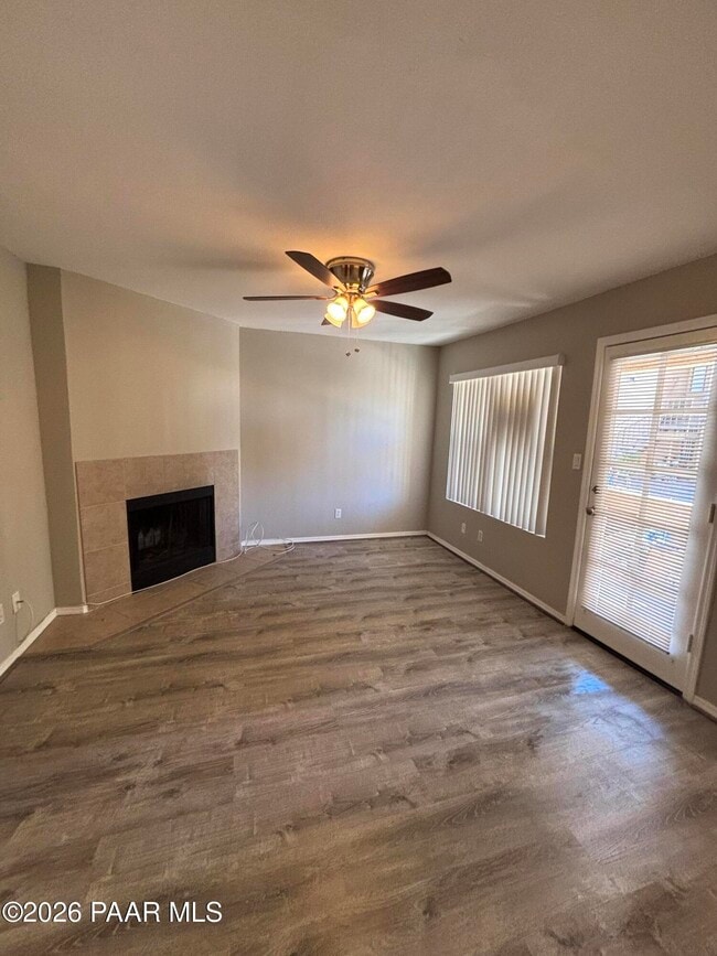 Building Photo - 8787 E Mountain View Rd