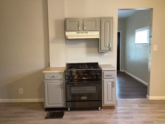 Building Photo - MOVE-IN SPECIAL!! - FIRST MONTH FREE!! - 1...