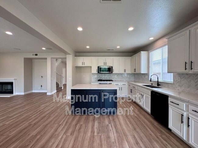 Building Photo - 34333 Northhaven Dr