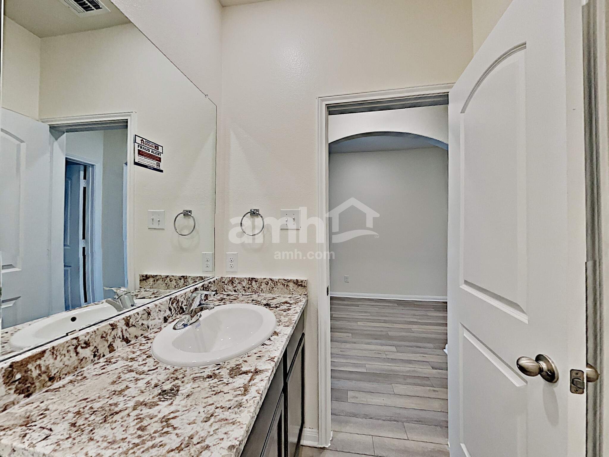 Building Photo - 7934 Cactus Plum Dr