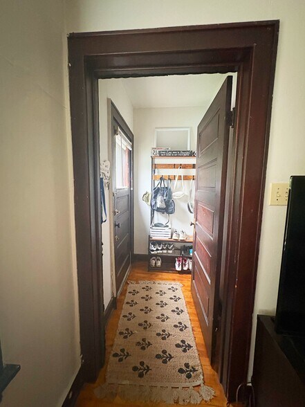 Building Photo - 1734 N Arlington Pl