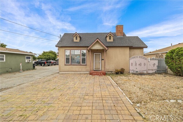 Building Photo - 10250 Western Ave