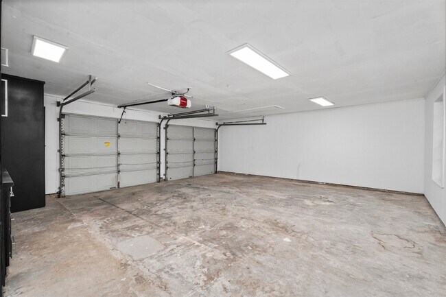 Building Photo - 602 Aldersgate Ct