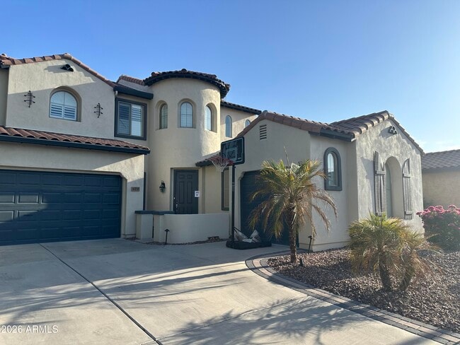 Building Photo - 419 W Balsam Dr