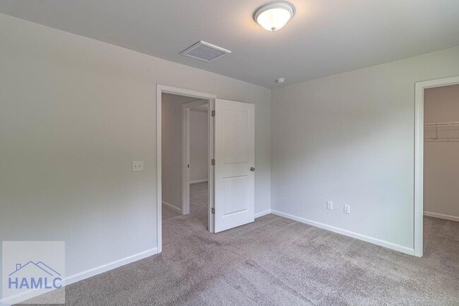 Building Photo - 147 Enclave Wy