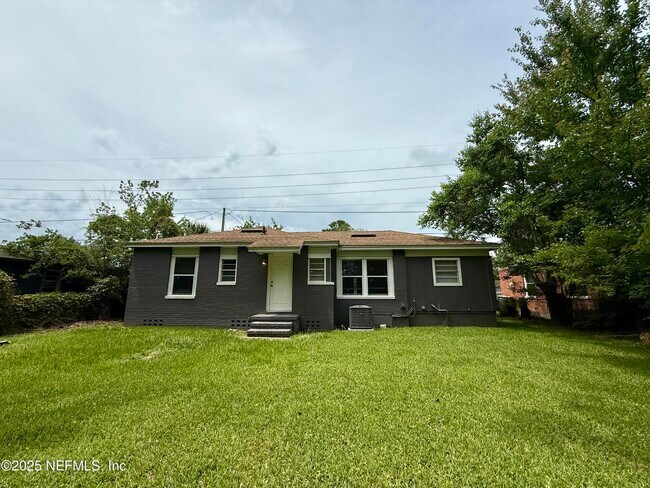 Building Photo - 4694 Timuquana Rd