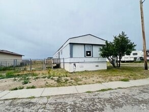 Building Photo - 808 Apple Ave