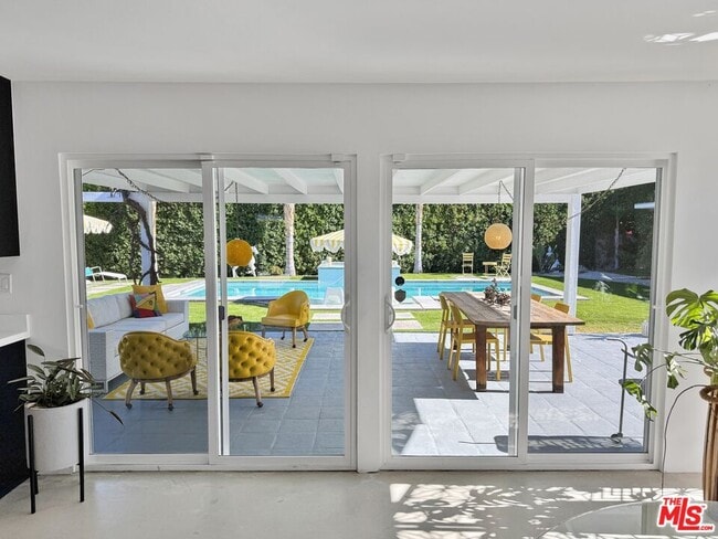 Building Photo - 2235 E Paseo Gracia