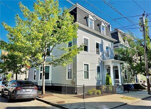 Building Photo - 73 Vernon St