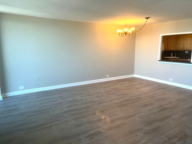 Building Photo - 1560 N Sandburg Terrace