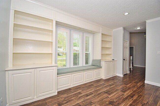 Building Photo - 12919 Bristol Berry Dr