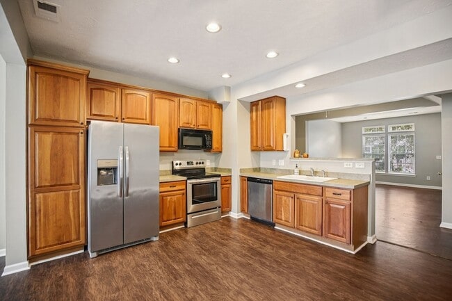 Building Photo - 7718 Porter House Dr