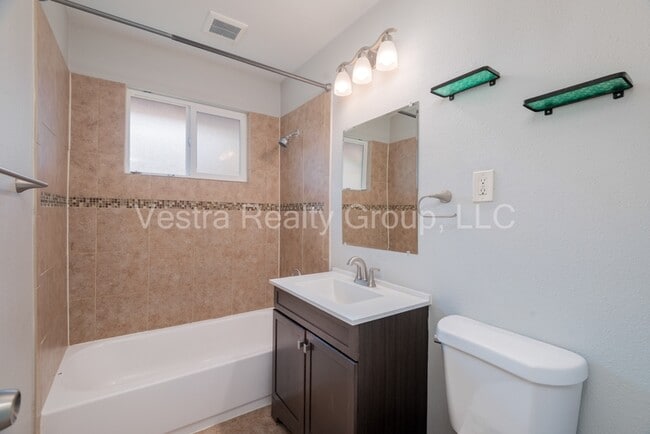 Building Photo - 3680 Grape St