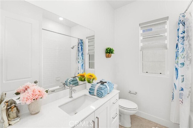 Building Photo - 120 Yugen