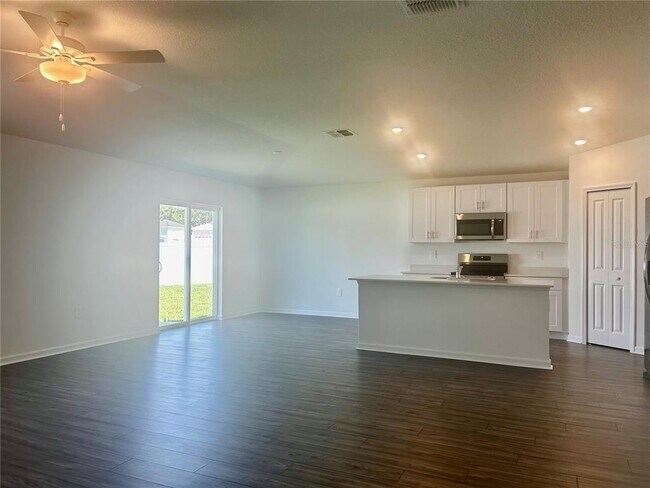 Building Photo - 1158 NW 47th Ct
