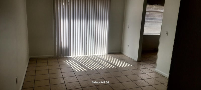 Building Photo - 2039 Woodbridge Ln