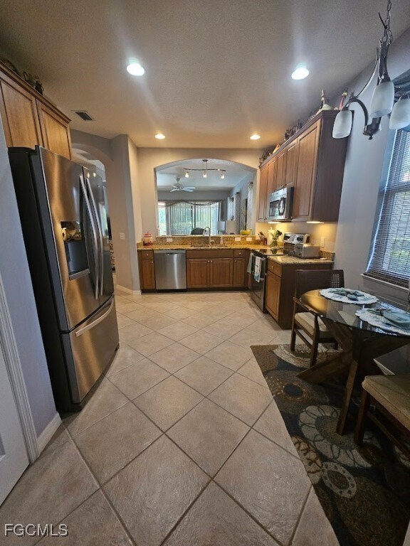 Building Photo - 10630 Camarelle Cir