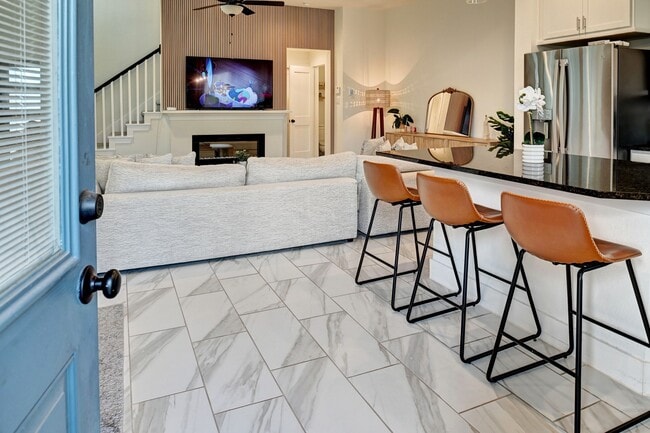 Building Photo - 1523 Cathedral Bend Drive